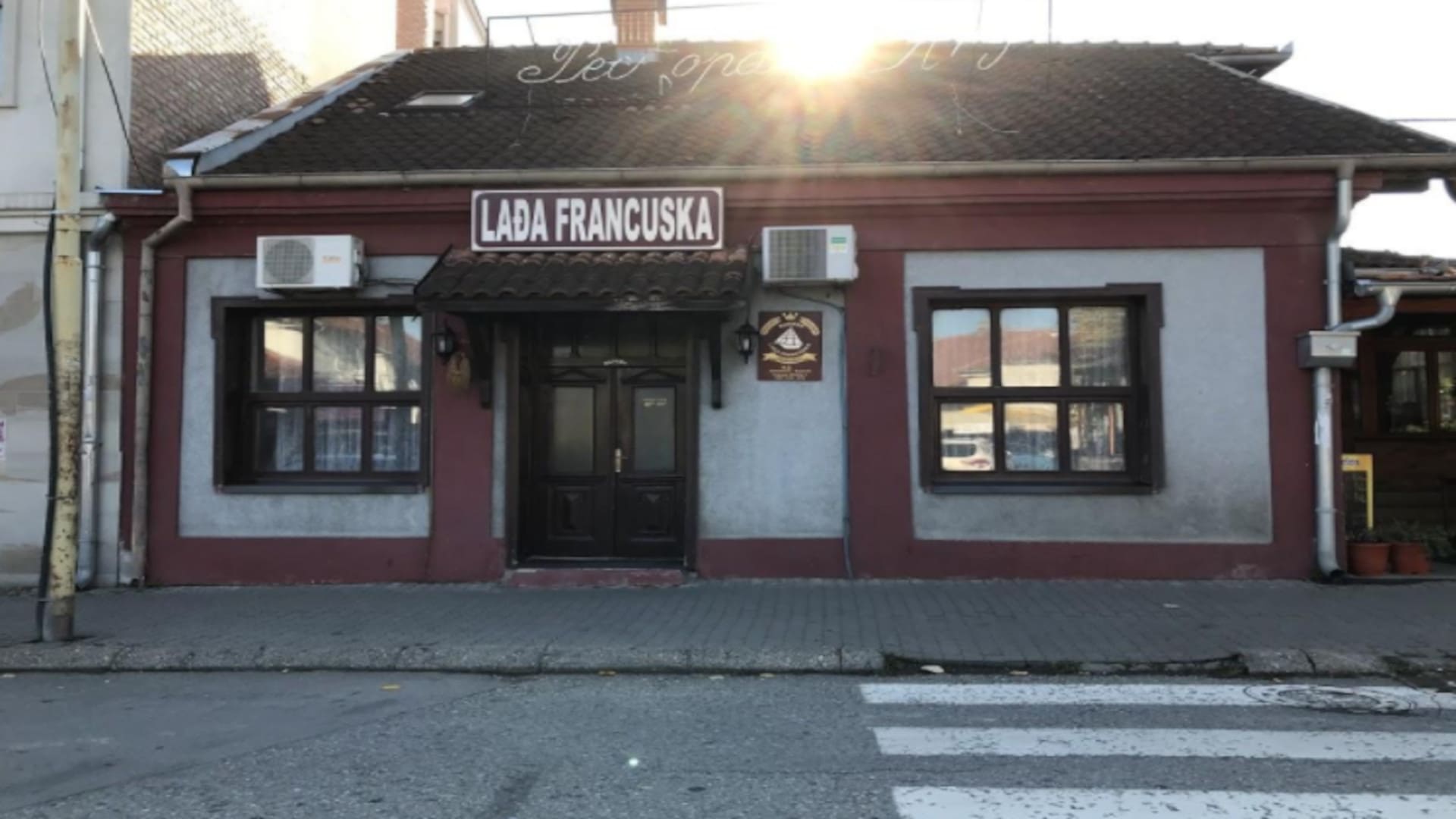 FrancuskaLAdja