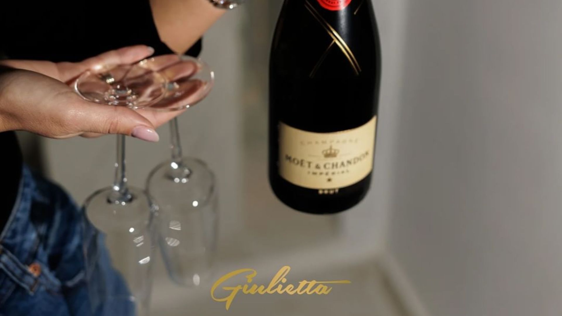 xr:d:DAFn2dMxCAk:455,j:7540566621941580432,t:24010912