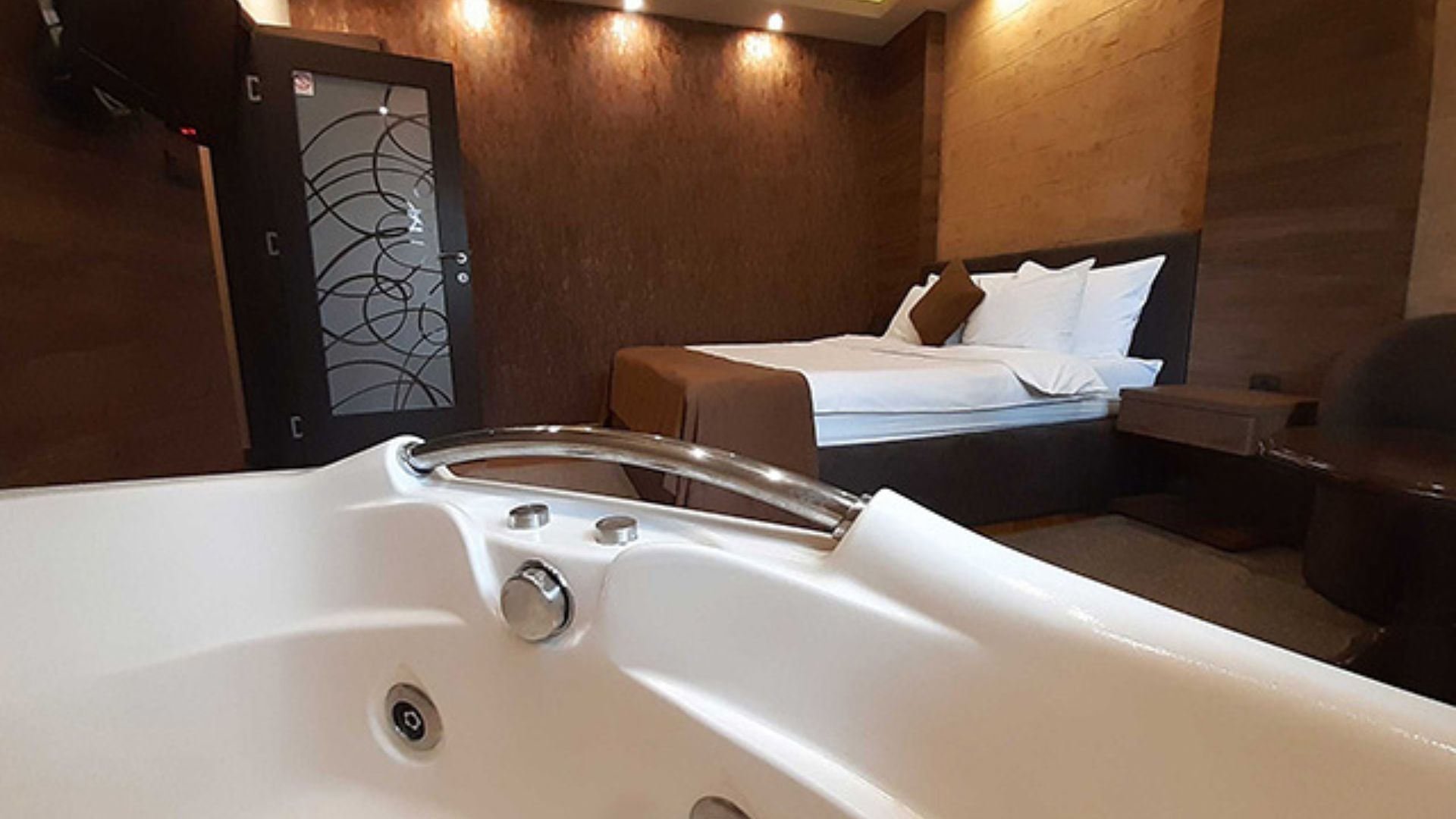 xr:d:DAFn2dMxCAk:377,j:4228151259935603759,t:23072011