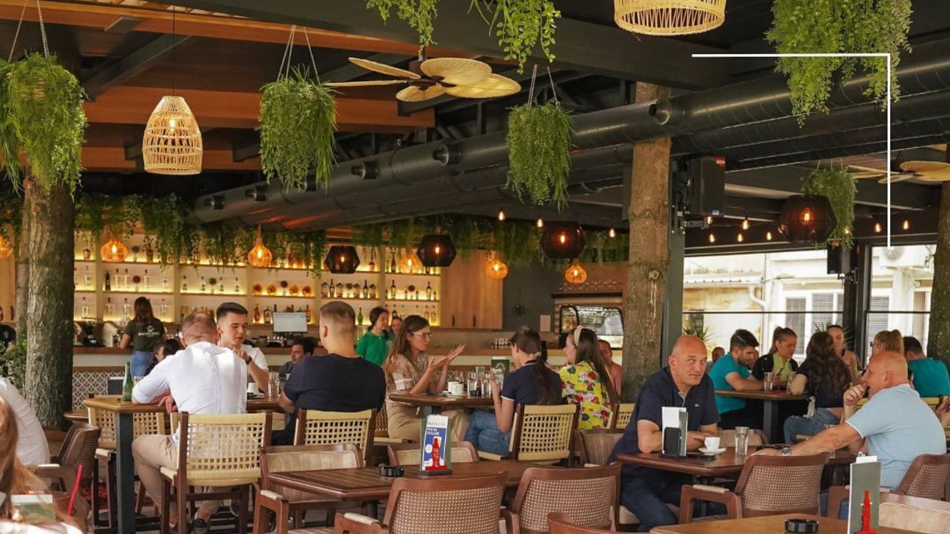 xr:d:DAFn2dMxCAk:457,j:1368384156236020641,t:24011711