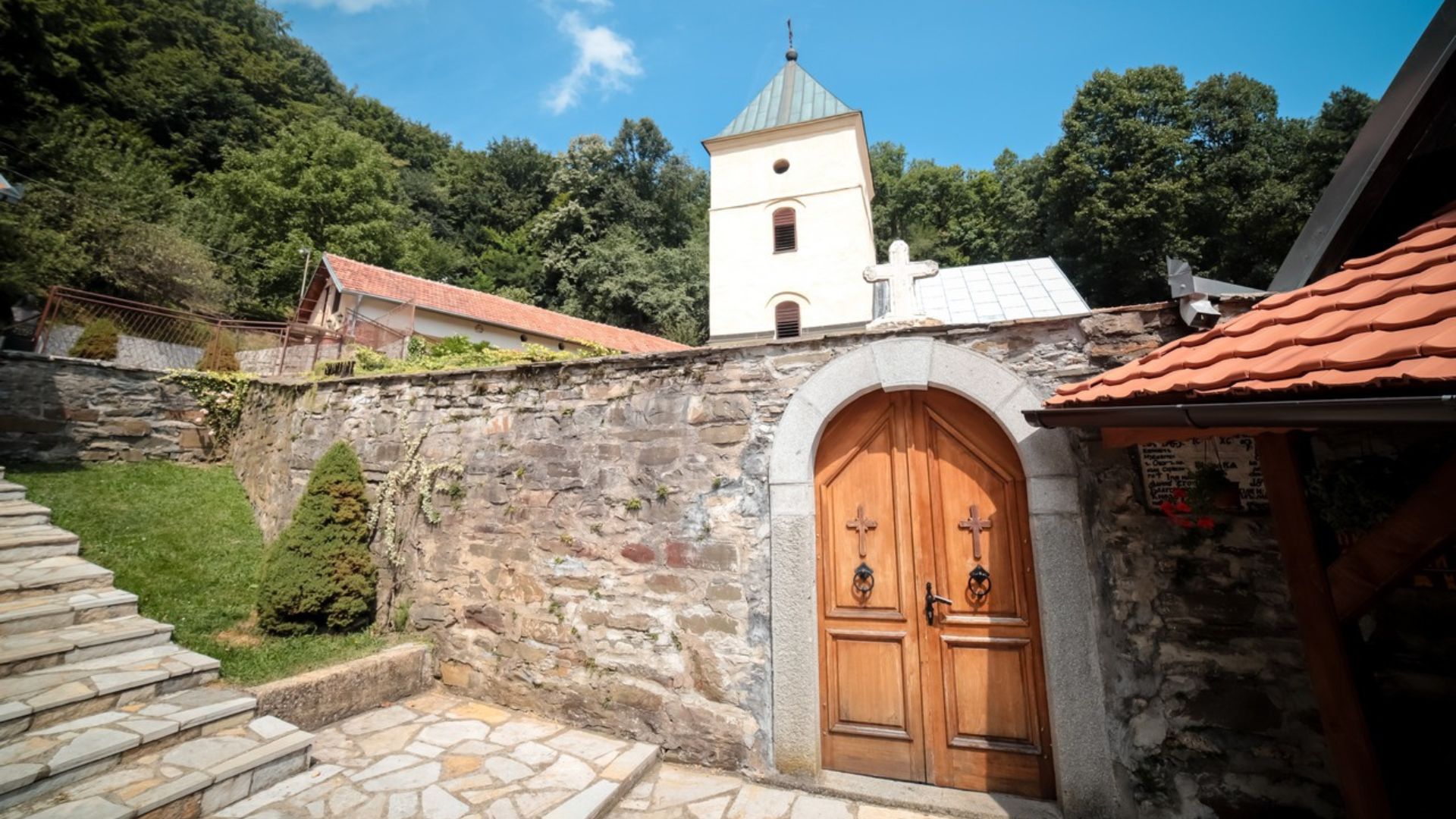 xr:d:DAFn2dMxCAk:117,j:2754347549461374489,t:23071308