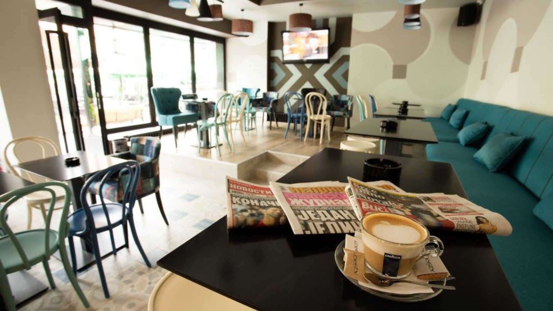 xr:d:DAFn2dMxCAk:239,j:138882489394986002,t:23071711