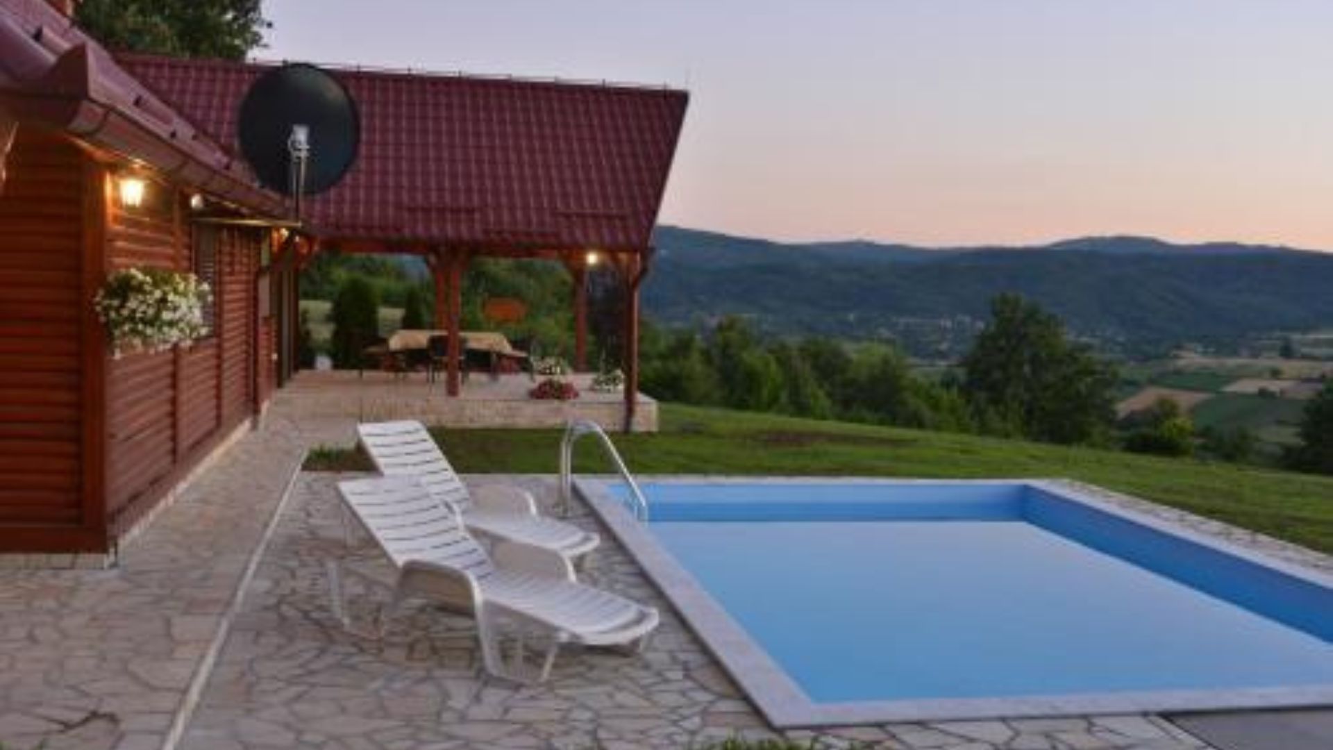 xr:d:DAFn2dMxCAk:173,j:6663472037214514695,t:23071311