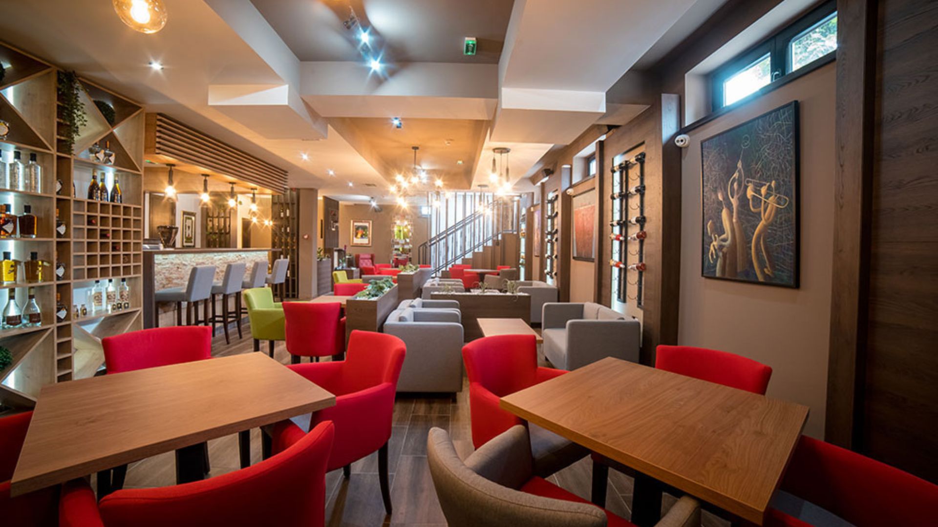 xr:d:DAFn2dMxCAk:183,j:2729577767632955012,t:23071312