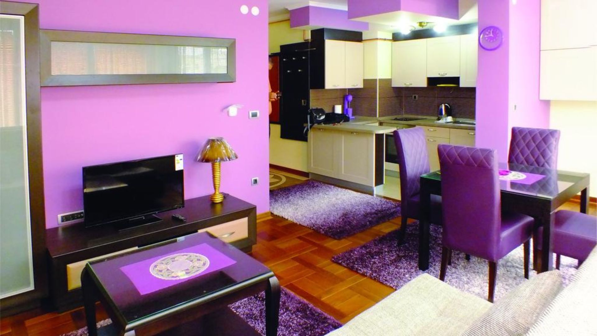 xr:d:DAFn2dMxCAk:352,j:296508782411171685,t:23072010