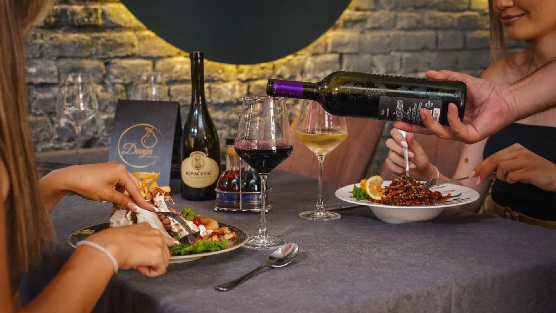 xr:d:DAFn2dMxCAk:454,j:2172275867966688930,t:24010912