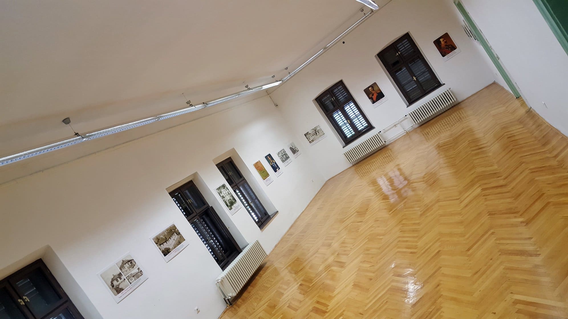 33853799_376844602809158_7696311812219731968_n-1