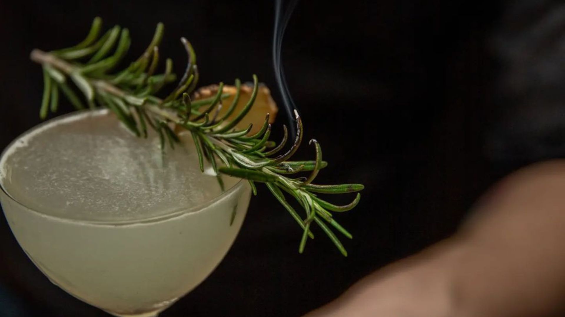 xr:d:DAFn2dMxCAk:346,j:296508776170116842,t:23072009