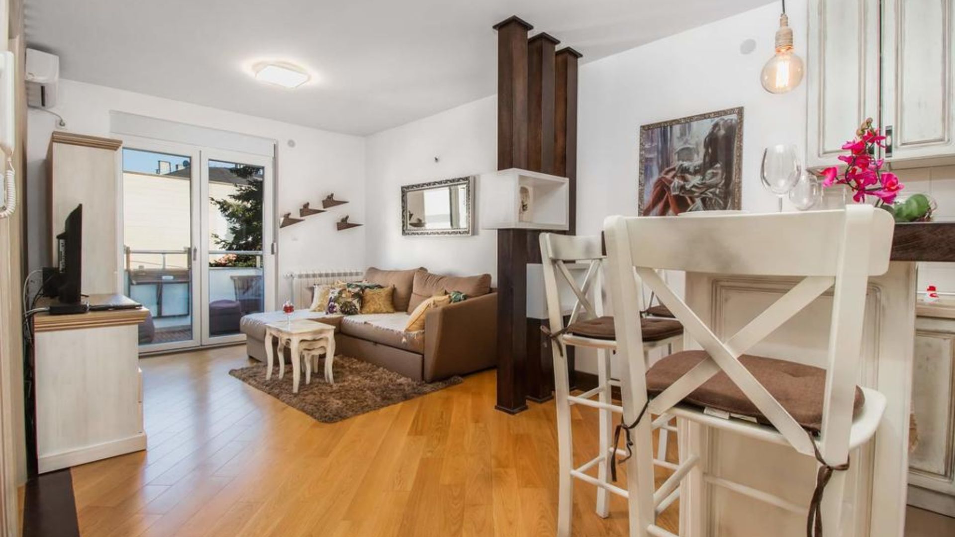 xr:d:DAFn2dMxCAk:360,j:8219466425081503132,t:23072010